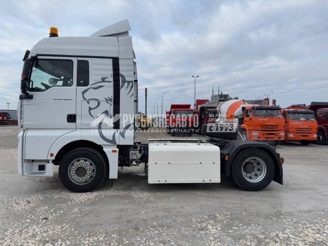 Купить Тягач SITRAK C7H LUX 4x2 ( ZZ4186V391HE1C ) / с АДР и КОМ / КПГ / CNG (сжат.метан) в компании Русбизнесавто - изображение 2