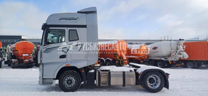 Купить Седельный тягач FAW J7 4x2, б/у (2023 г., 82 931 км.)(1431) новая резина задняя ось в компании Русбизнесавто - изображение 1