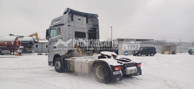 Купить Седельный тягач FAW J7 4x2, б/у (2023 г., 82 931 км.)(1431) новая резина задняя ось в компании Русбизнесавто - изображение 2