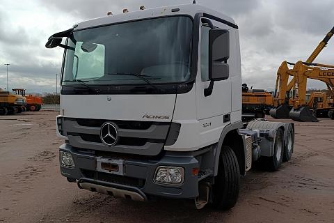 Mercedes-Benz Actros 3341 S, 6x4, седельный тягач б/у (2012г., 624 500 км.)